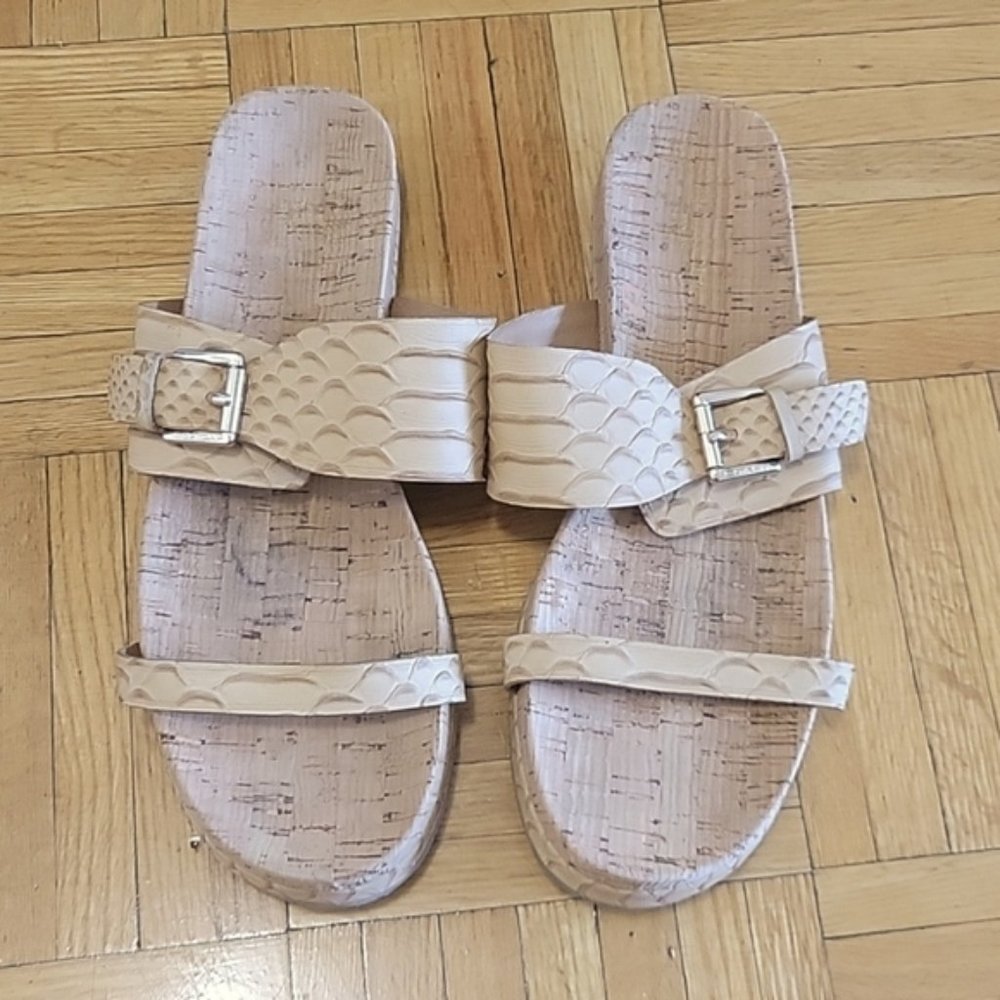 COACH Women's Sunny Leather Sandals 10
